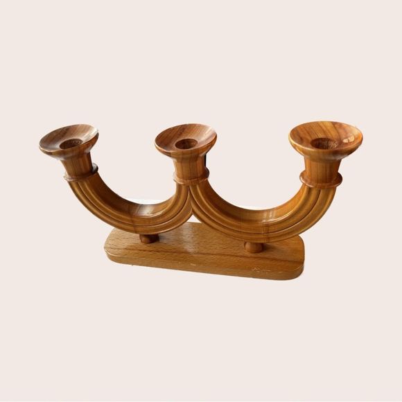 Vintage wood carved candlestick holder - Picture 4 of 4